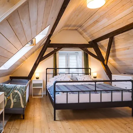 Relaxing Getaway - Newly Renovated *