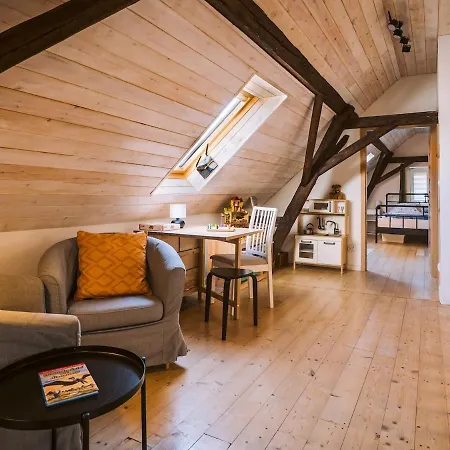 Relaxing Getaway - Newly Renovated *