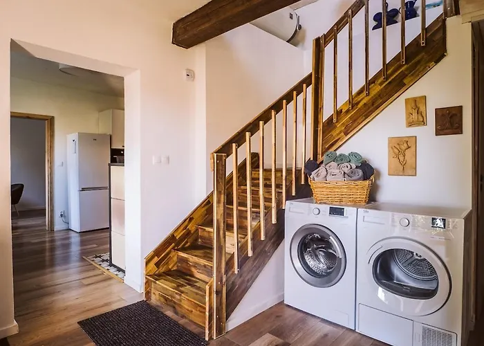 Relaxing Getaway - Newly Renovated Holiday home